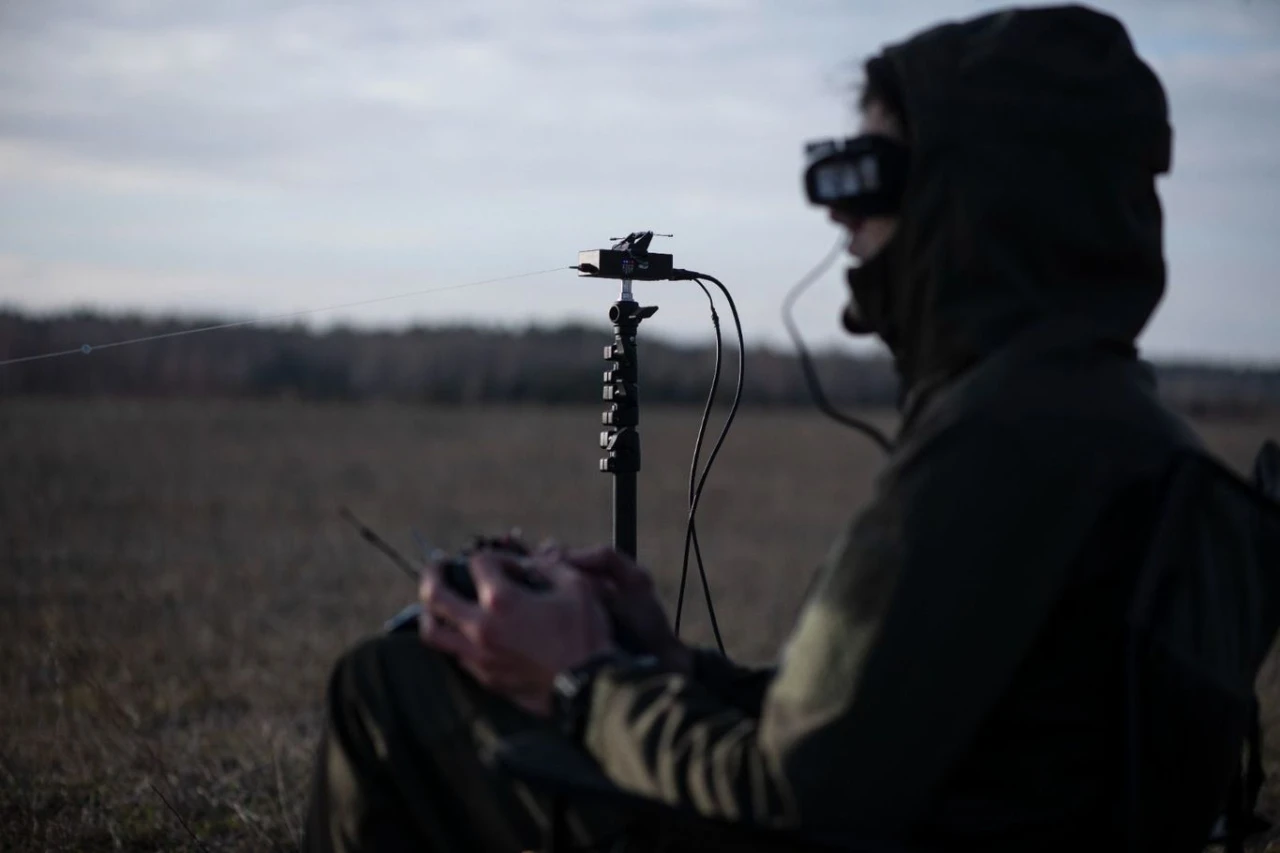 Nuevos horizontes para FPV: dron ucraniano en comunicación de fibra óptica Un avance innovador: dron FPV ucraniano con soporte de fibra óptica