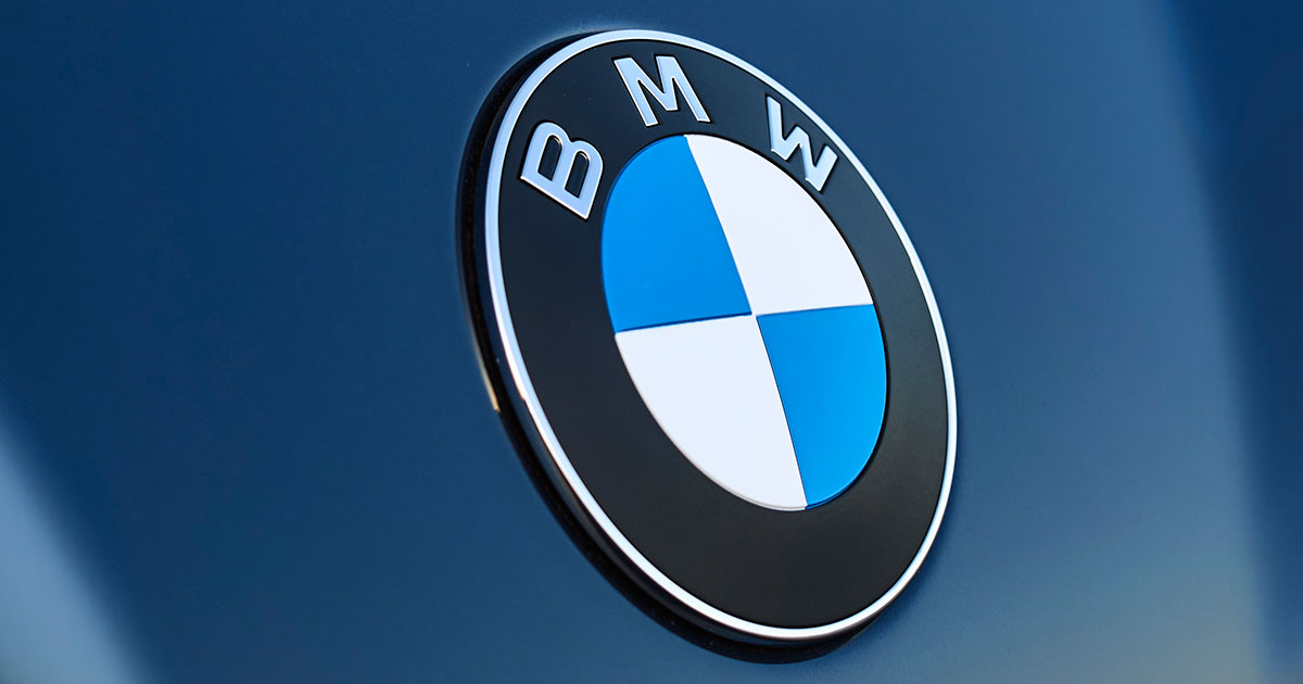 Cómo el BMW iX3 está cambiando la tradición: el emblema en la puerta del maletero