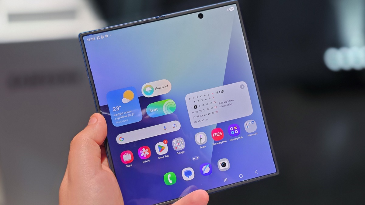 Galaxy Z Fold 7: revolucionando el panorama de los teléfonos inteligentes con innovación Samsung presenta el futuro: el Galaxy Z Fold 7 lleva la flexibilidad a nuevas alturas