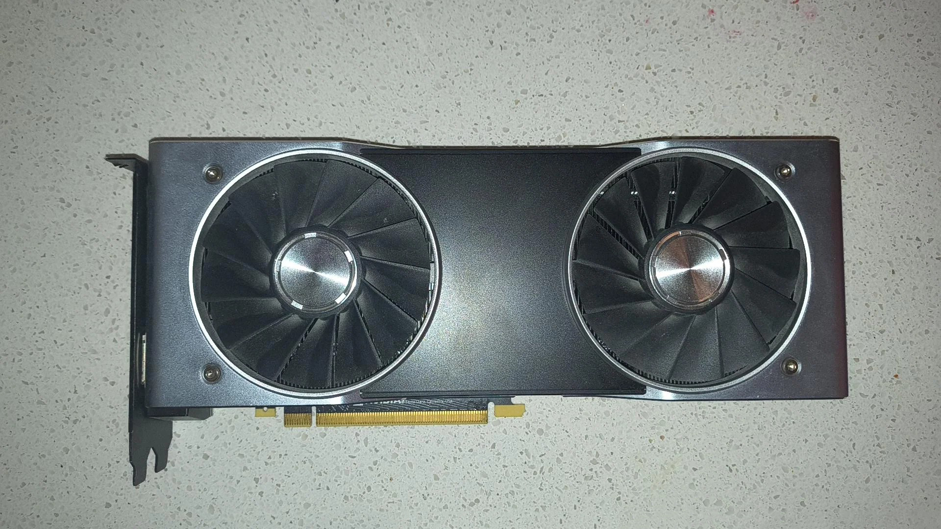 GeForce GTX 2080 Ti: Resumen de características que quizás no conocías antes Muestra de ingeniería GeForce GTX 2080 Ti: ¿Un nuevo giro en el desarrollo de GPU?