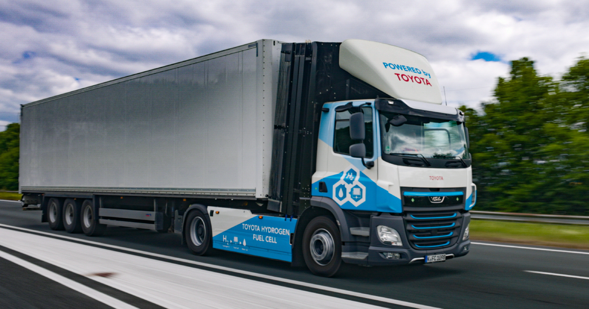 VDL y Toyota desarrollan juntos el futuro del transporte de mercancías impulsado por hidrógeno Una nueva era de camiones: VDL adopta las celdas de combustible de hidrógeno de Toyota