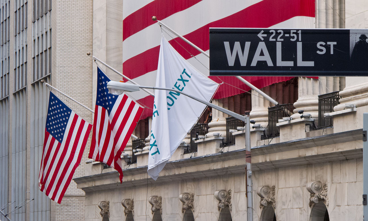 Desentrañando fenómenos en la Bolsa de Nueva York: lo que Wall Street tiene reservado para los ciberentusiastas