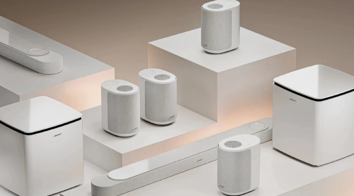 Los tres dispositivos de la nueva Bose Lifestyle Collection: Ultra Speaker, Ultra Soundbar y Ultra Subwoofer.