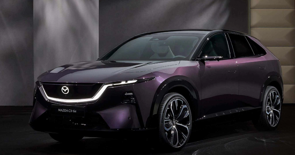 Mazda presentó el crossover eléctrico CX-6e en el Salón del Automóvil de Bruselas