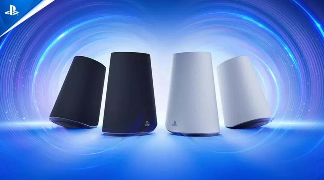 Sony PULSE Elevate en su base de carga, disponible en Negro Medianoche y en blanco para España.