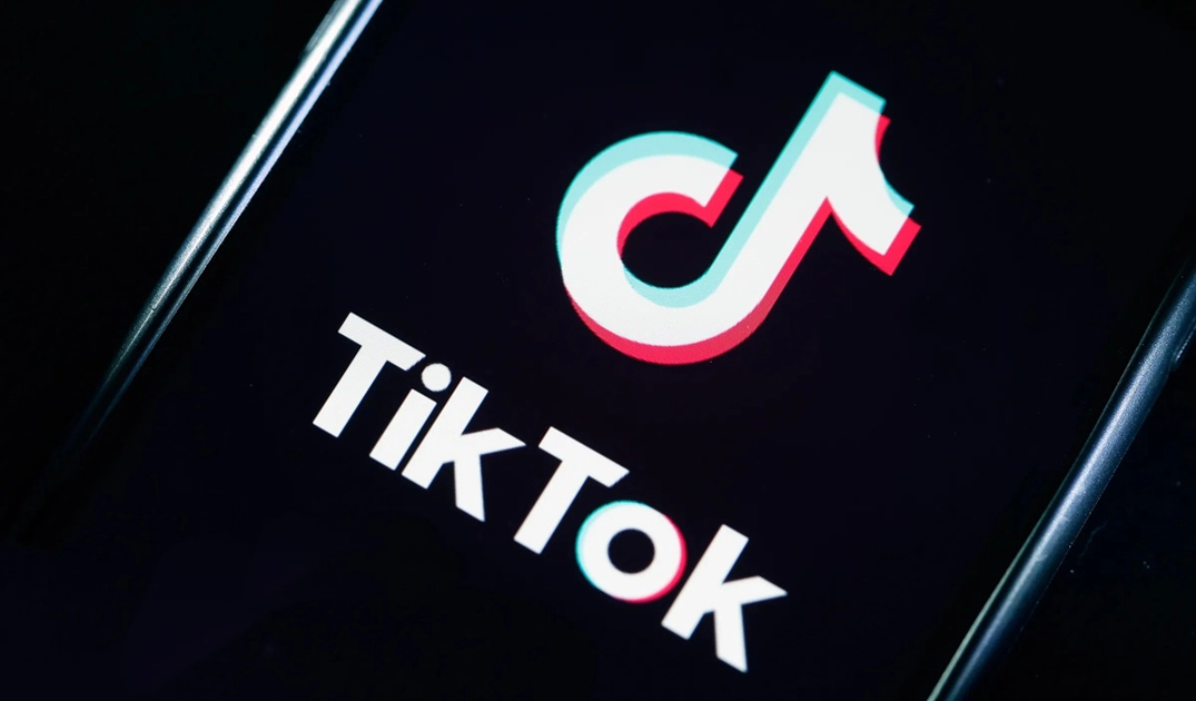TikTok prueba una herramienta voluntaria para detectar deepfakes de creadores