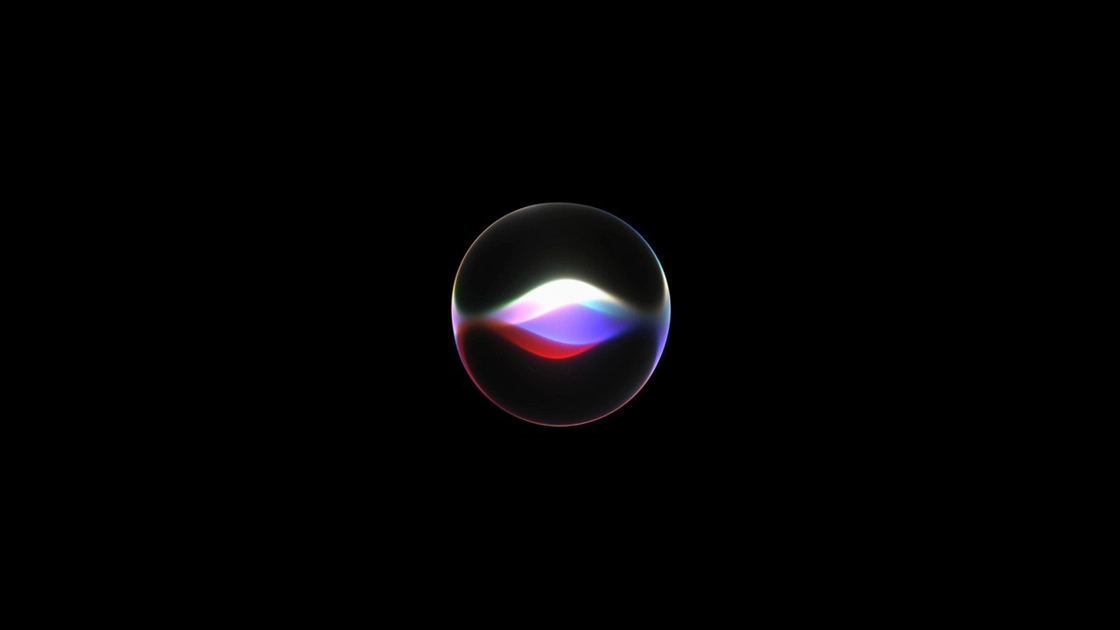 Siri AI procesa las consultas en el dispositivo o a través de Private Cloud Compute, sin compartir datos con Google.