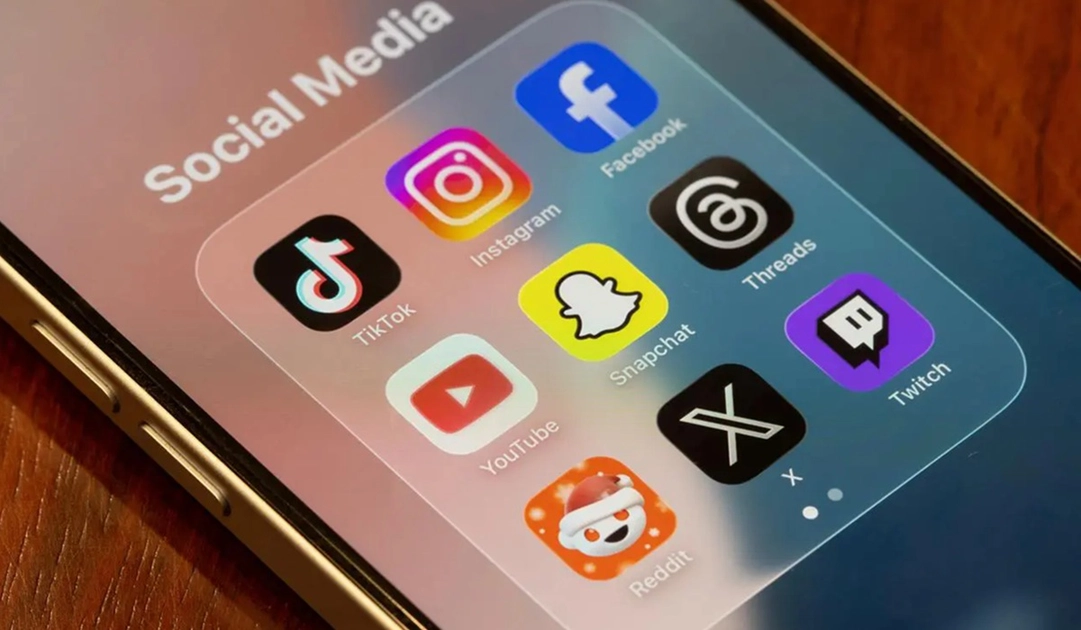 El Reino Unido prohibirá las redes sociales a menores de 16 años: qué plataformas afecta