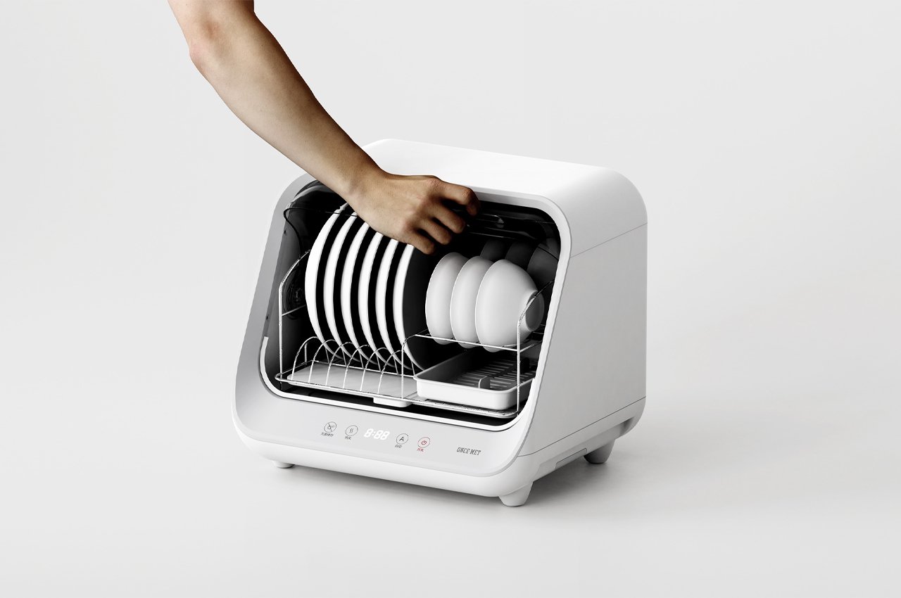 Este dispositivo de saneamiento en el hogar desinfecta sus platos con rayos ultravioleta-2 Este dispositivo de saneamiento en el hogar desinfecta sus platos con rayos ultravioleta-2