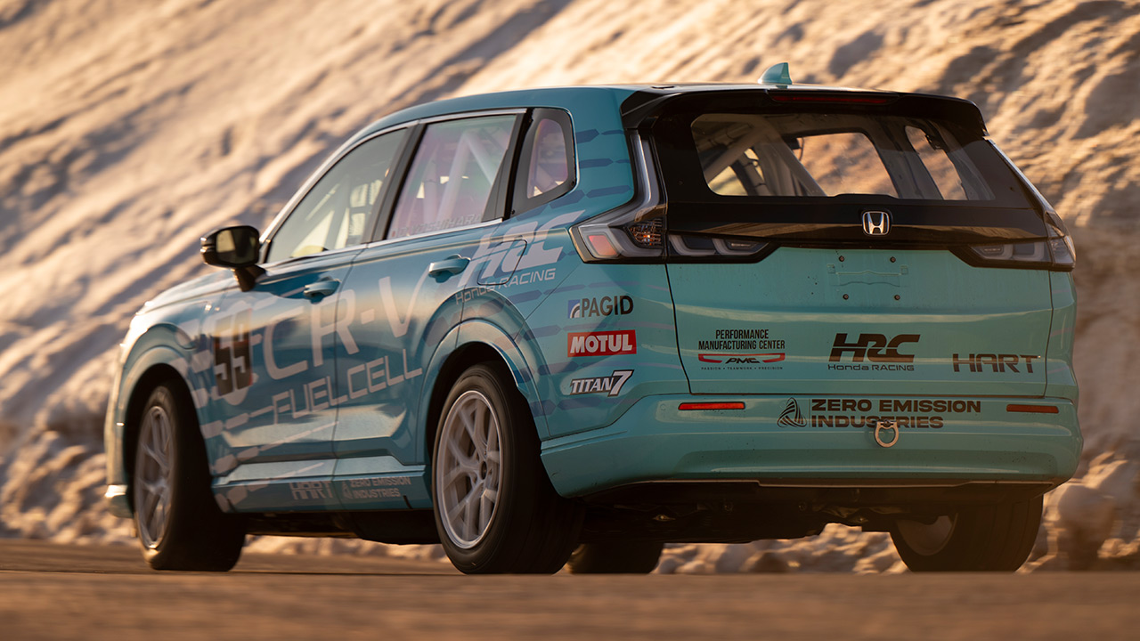 Honda CR-V e:FCEV en la carrera. Honda CR-V e:FCEV en la carrera.