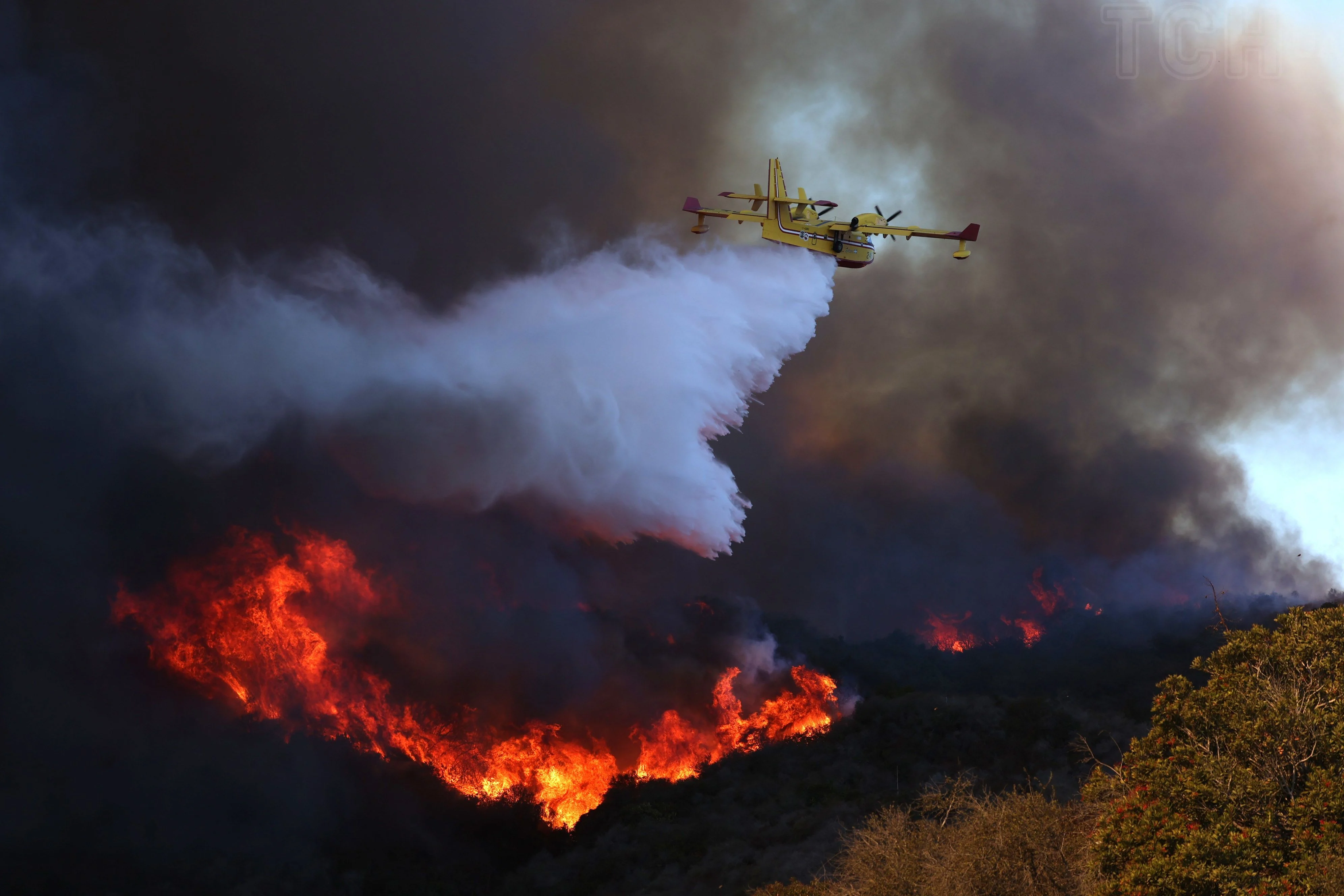 Evacuación en Los Ángeles por un incendio Evacuación en Los Ángeles por un incendio