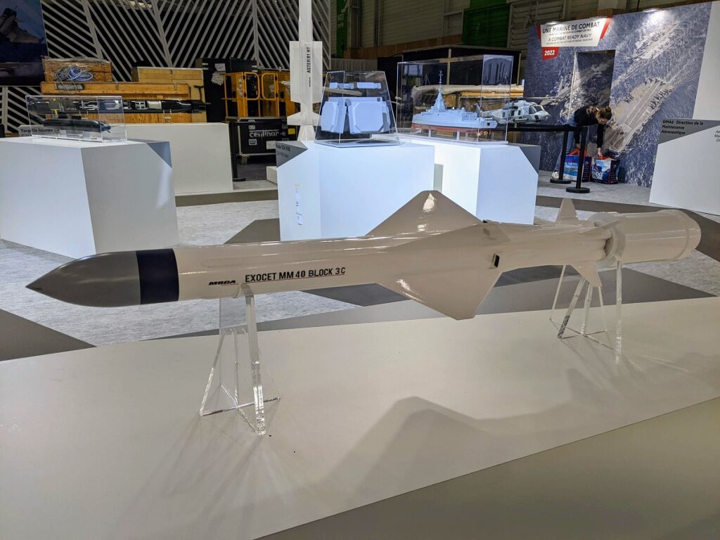 MBDA comenzará a entregar misiles antibuque Exocet MM40 a la Armada francesa MBDA comenzará a entregar misiles antibuque Exocet MM40 a la Armada francesa