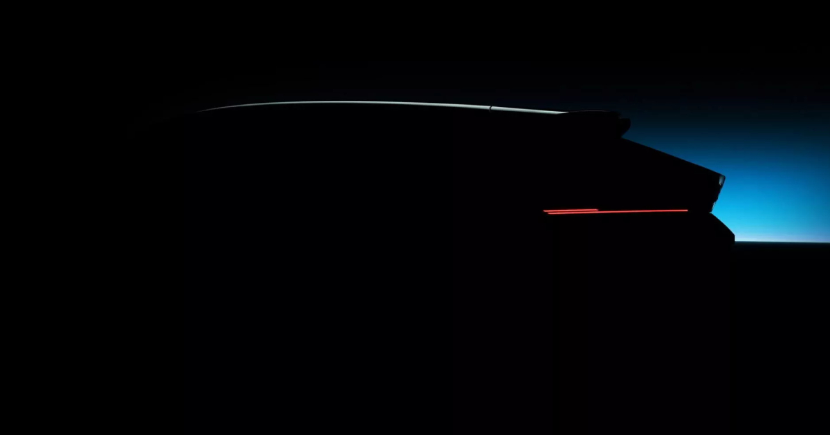 La silueta oscurecida del concepto BMW con alas traseras expresivas La silueta oscurecida del concepto BMW con alas traseras expresivas