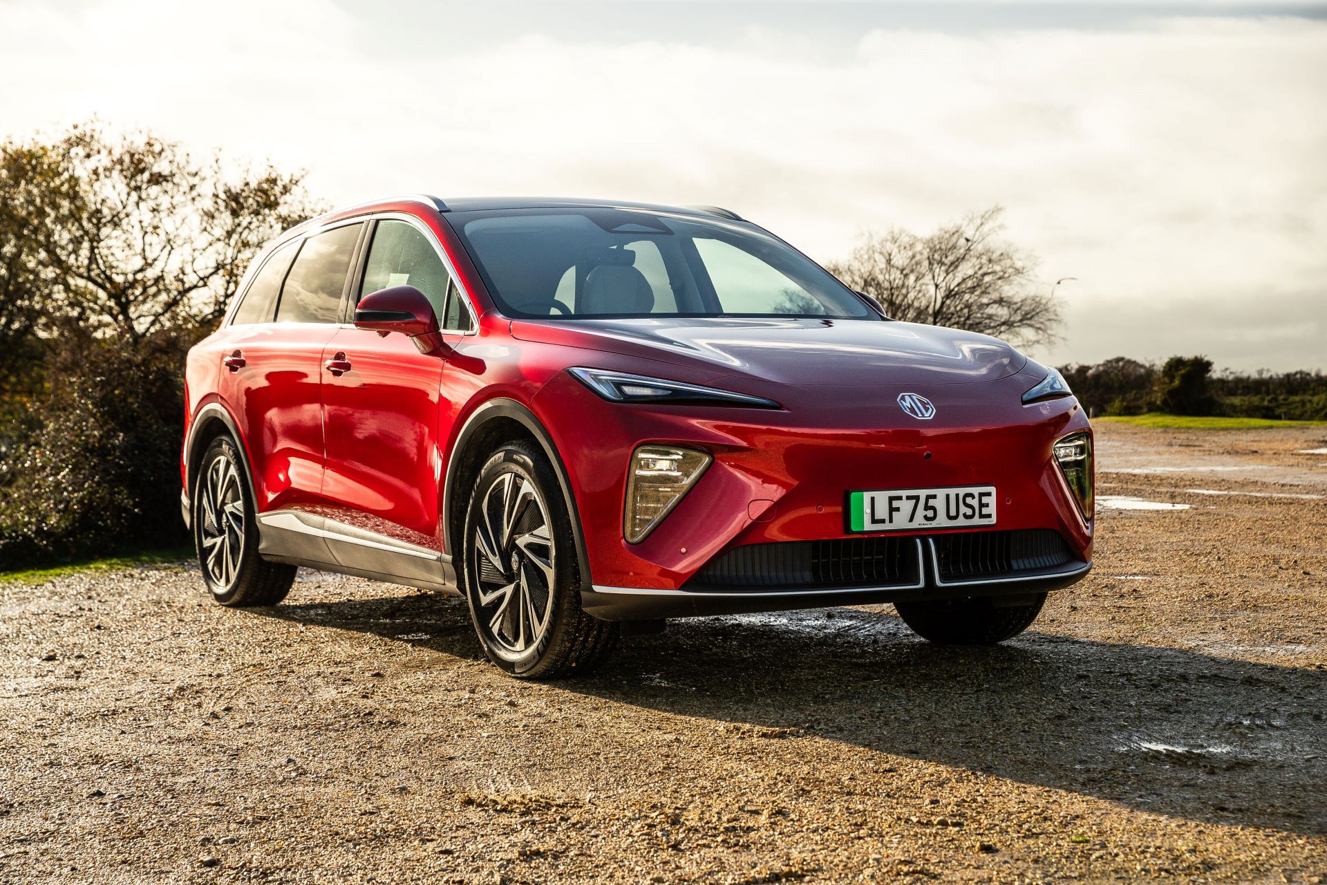 Vista lateral del MG S6 EV