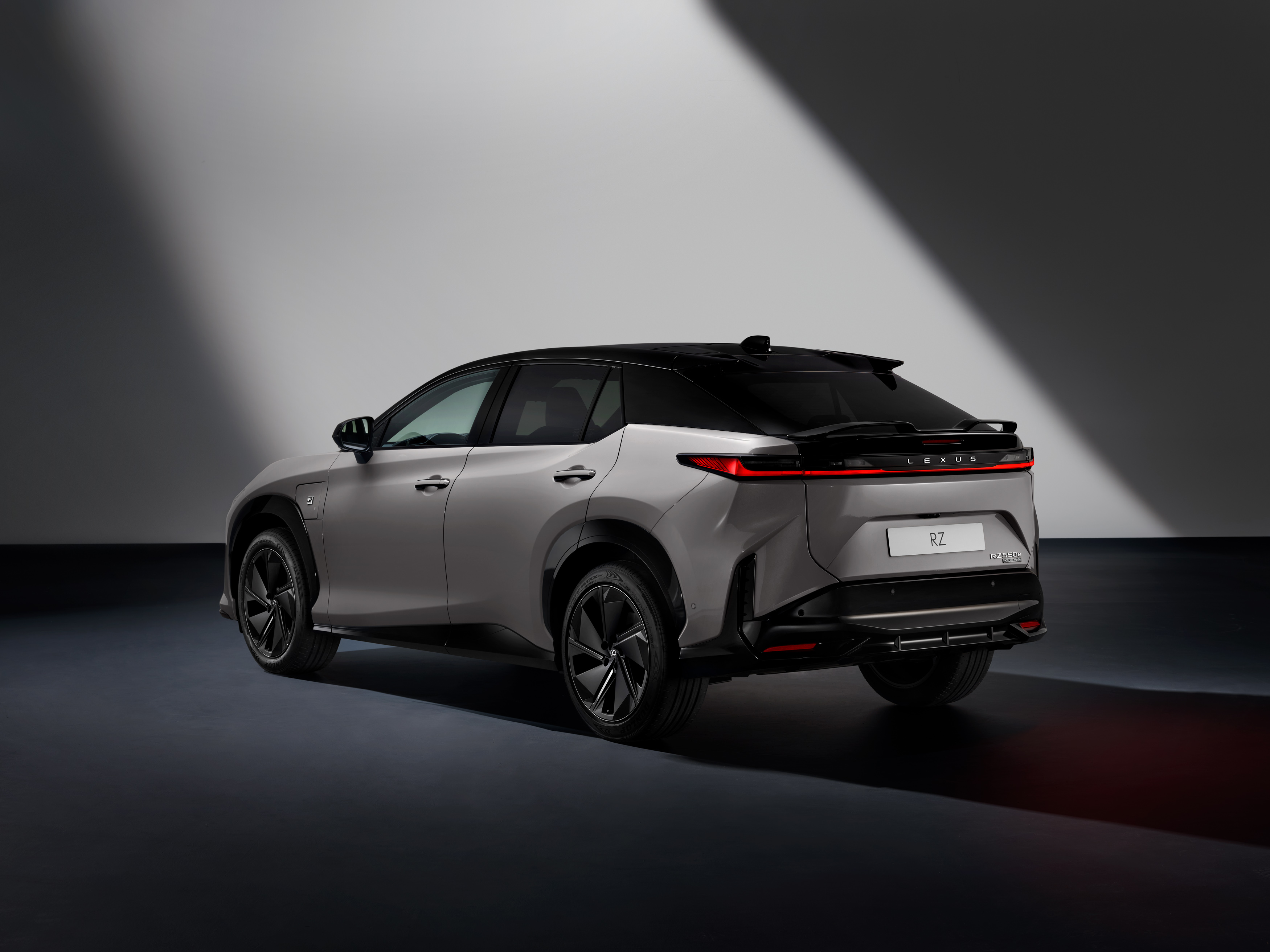 El renovado Lexus RZ 2025 - imagen 2