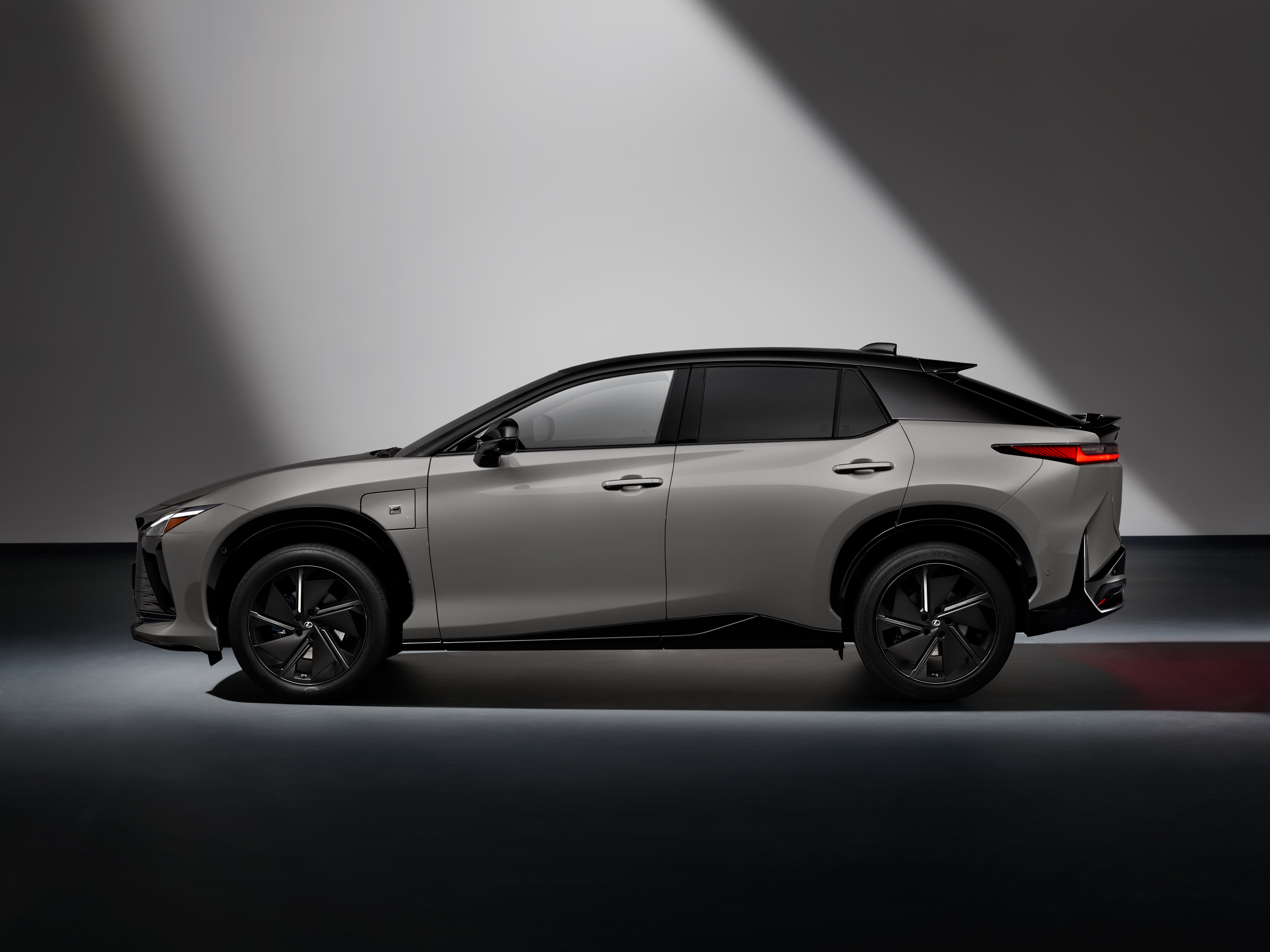 El renovado Lexus RZ 2025 - imagen 3