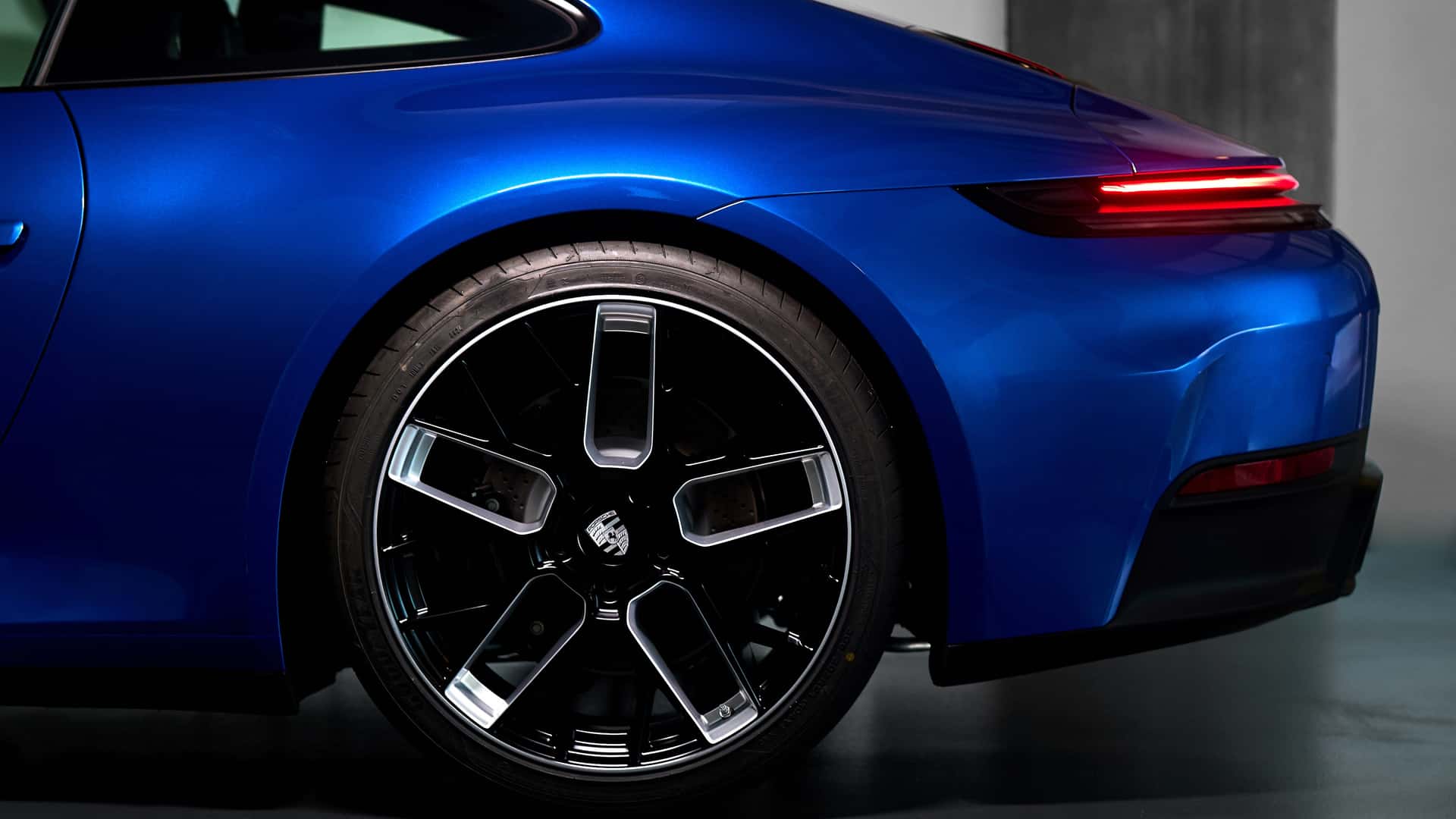Porsche 911 Carrera T Club Coupe - Exterior 5 Porsche 911 Carrera T Club Coupe - Exterior 5