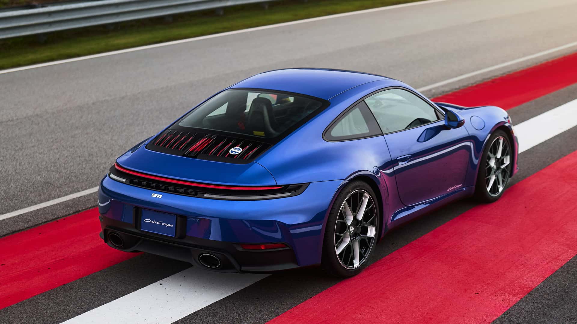 Porsche 911 Carrera T Club Coupe - Exterior 8 Porsche 911 Carrera T Club Coupe - Exterior 8