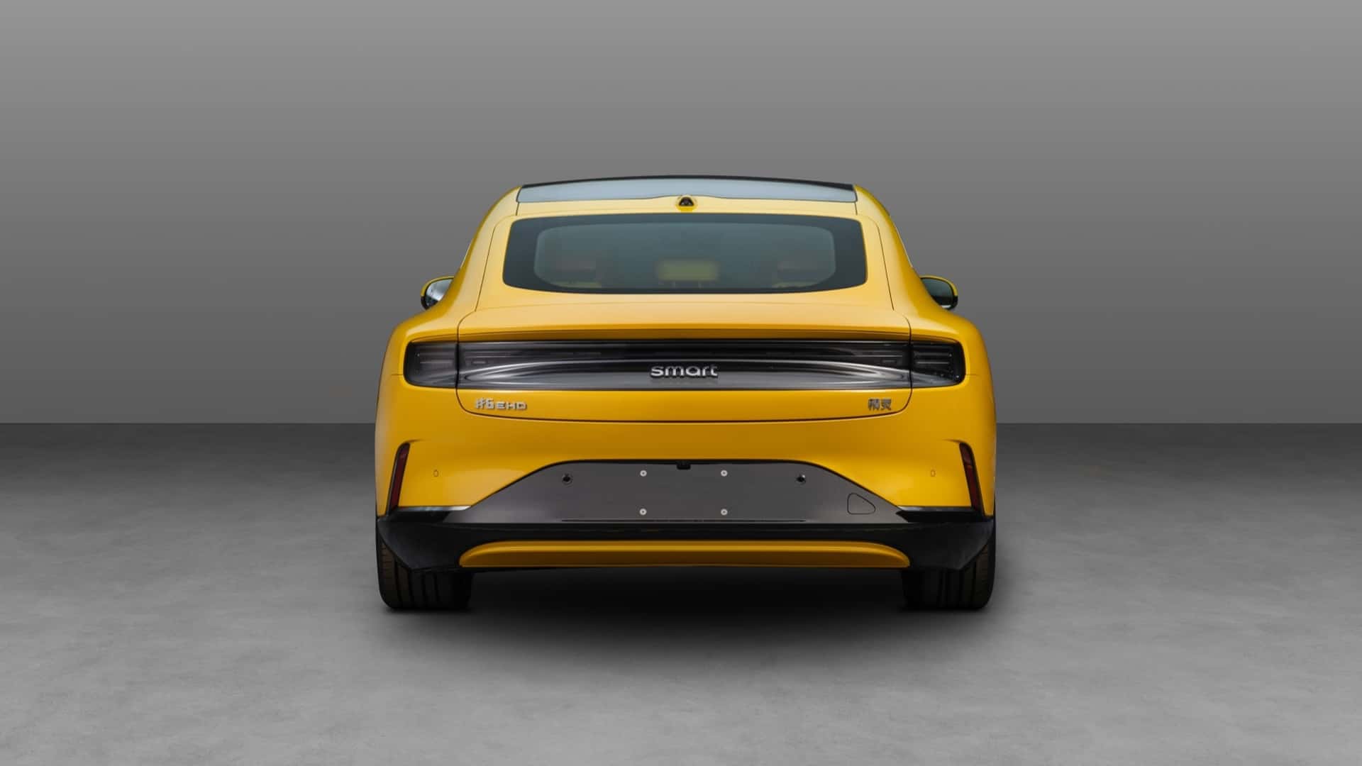 Vista trasera del sedán Smart #6