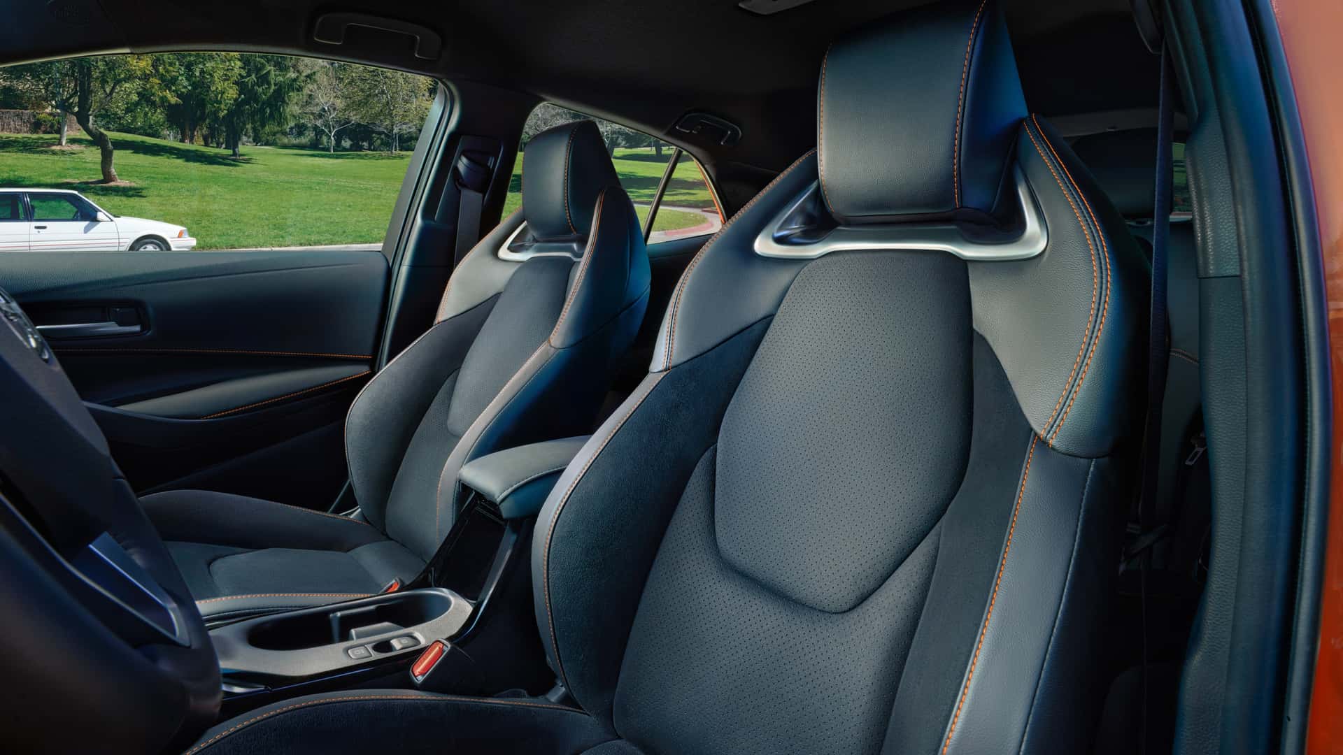 Interior de la Edición FX del Toyota Corolla Hatchback Interior de la Edición FX del Toyota Corolla Hatchback