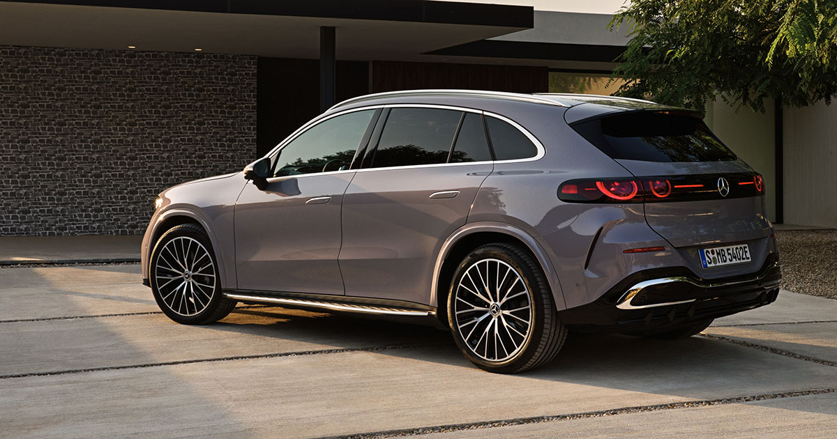 Vista lateral del Mercedes-Benz GLC EQ Technology