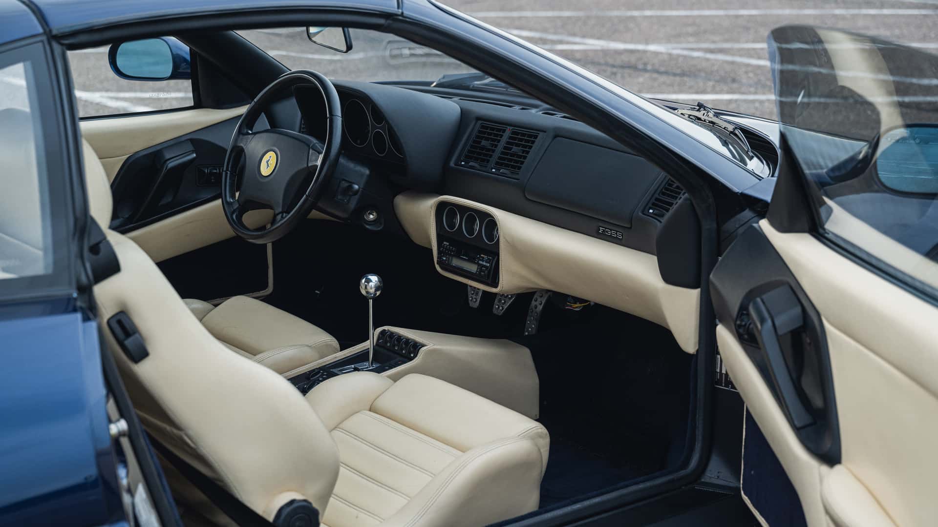 Exterior del Ferrari F355 GTS 1996 Exterior del Ferrari F355 GTS 1996