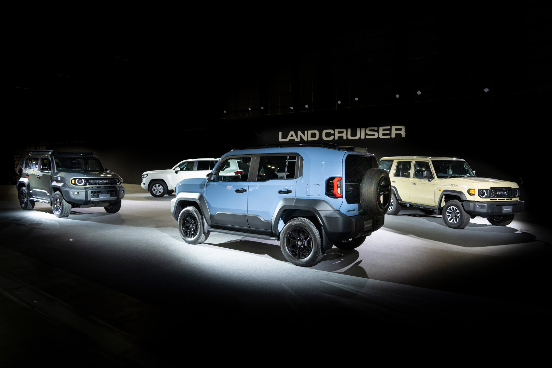 Toyota Land Cruiser FJ - detalles interiores Toyota Land Cruiser FJ - detalles interiores