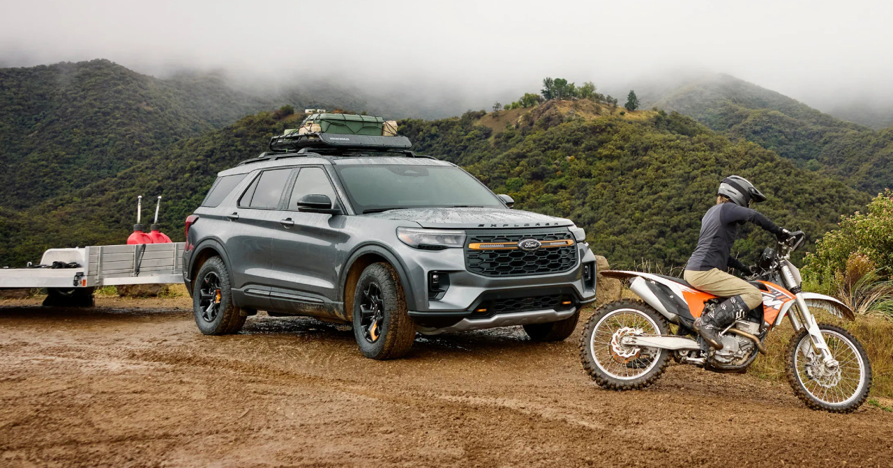 Ford Explorer Tremor off-road Ford Explorer Tremor off-road