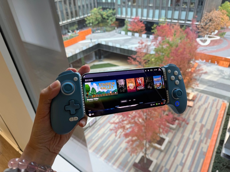 Gameplay of Hollow Knight on Redmi K90 Gameplay of Hollow Knight on Redmi K90