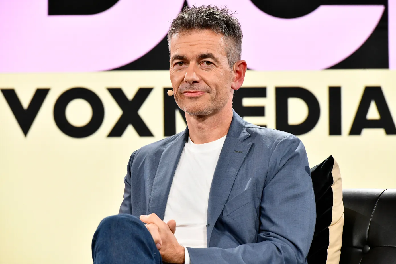 El CEO de Warner Music ve inevitable la aparición de la IA en la industria musical