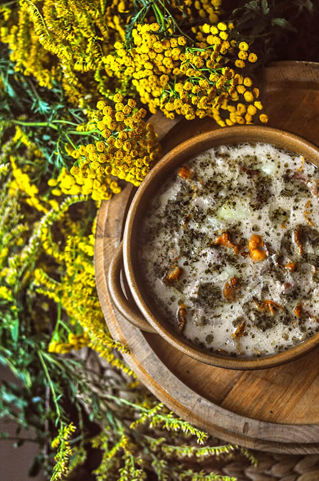 Estofado de The Witcher: ya está abierto el pedido anticipado del colorido libro de cocina basado en el universo The Witcher. Podrás cocinar 80 platos únicos a partir de una gran variedad de alimentos-4 Estofado de The Witcher: ya está abierto el pedido anticipado del colorido libro de cocina basado en el universo The Witcher. Podrás cocinar 80 platos únicos a partir de una gran variedad de alimentos-4