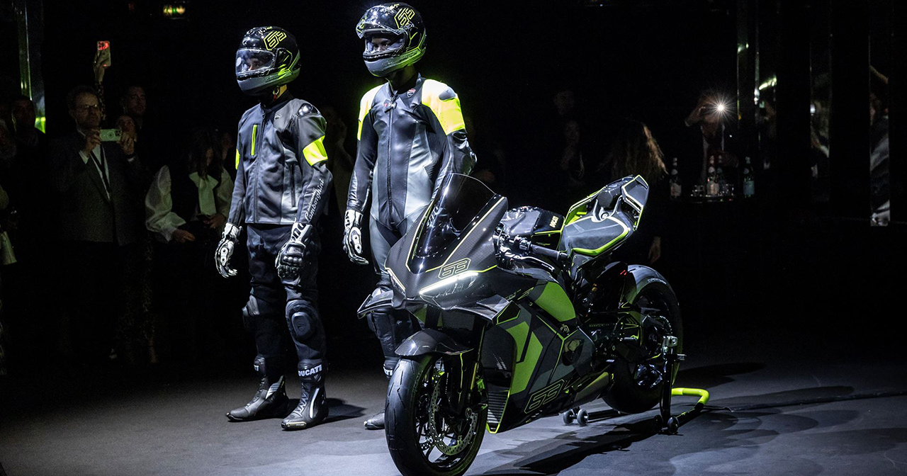 Motocicleta deportiva Ducati Panigale V4 Lamborghini con nuevo diseño Motocicleta deportiva Ducati Panigale V4 Lamborghini con nuevo diseño