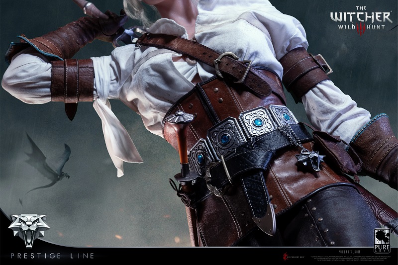 Ciri con accesorios Ciri con accesorios