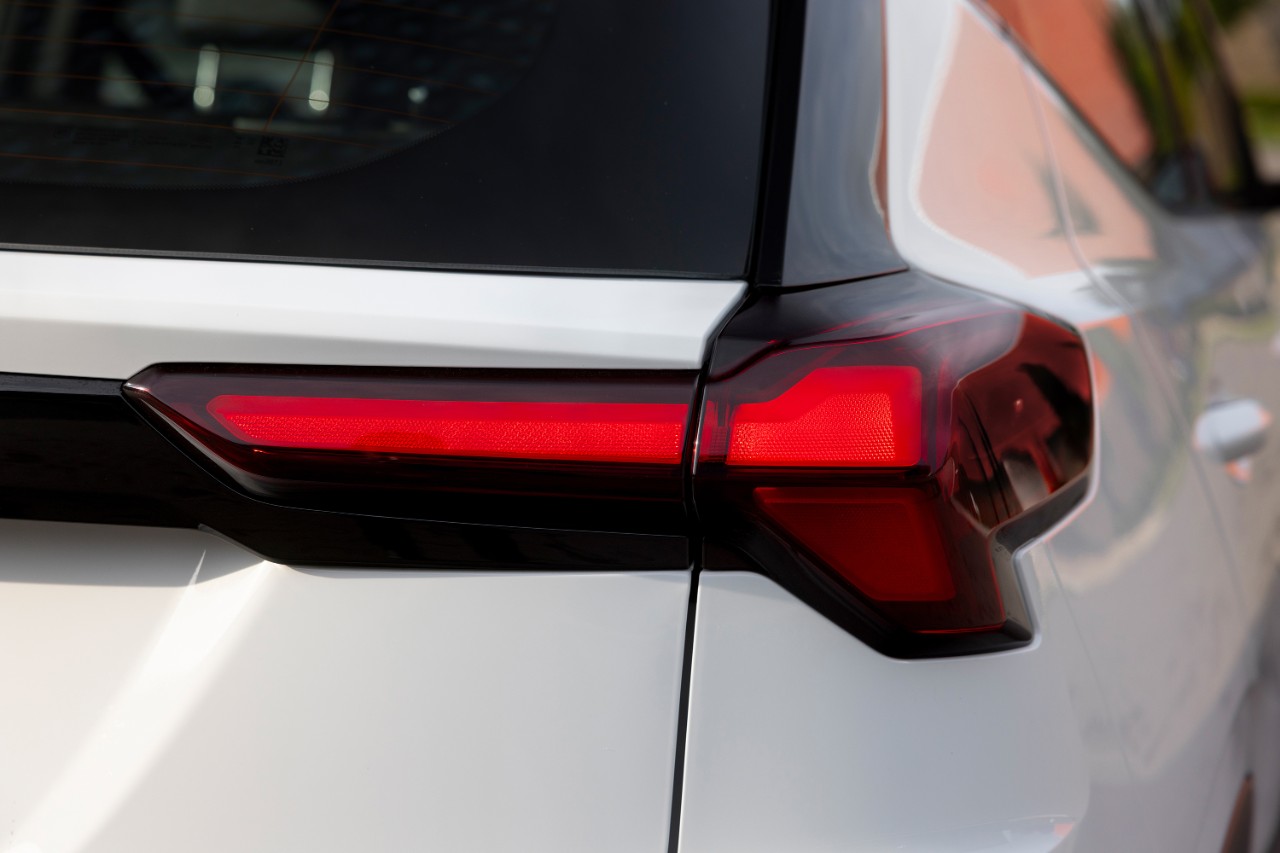 Foto teaser del Chevrolet Bolt 2027 2 Foto teaser del Chevrolet Bolt 2027 2
