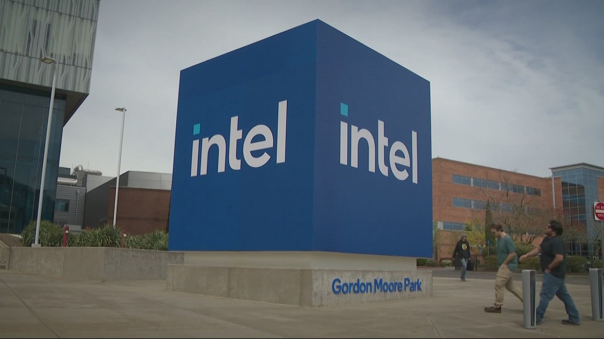 Intel sigue tomando decisiones difíciles: la empresa despide a 1.300 empleados en su planta de Oregón Intel sigue tomando decisiones difíciles: la empresa despide a 1.300 empleados en su planta de Oregón