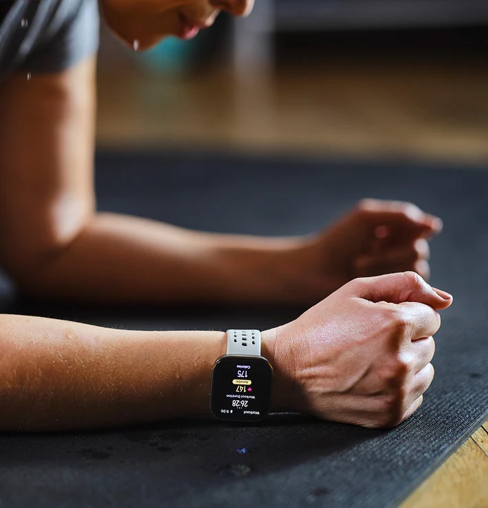 Amazfit Bip 6 en diferentes colores Amazfit Bip 6 en diferentes colores