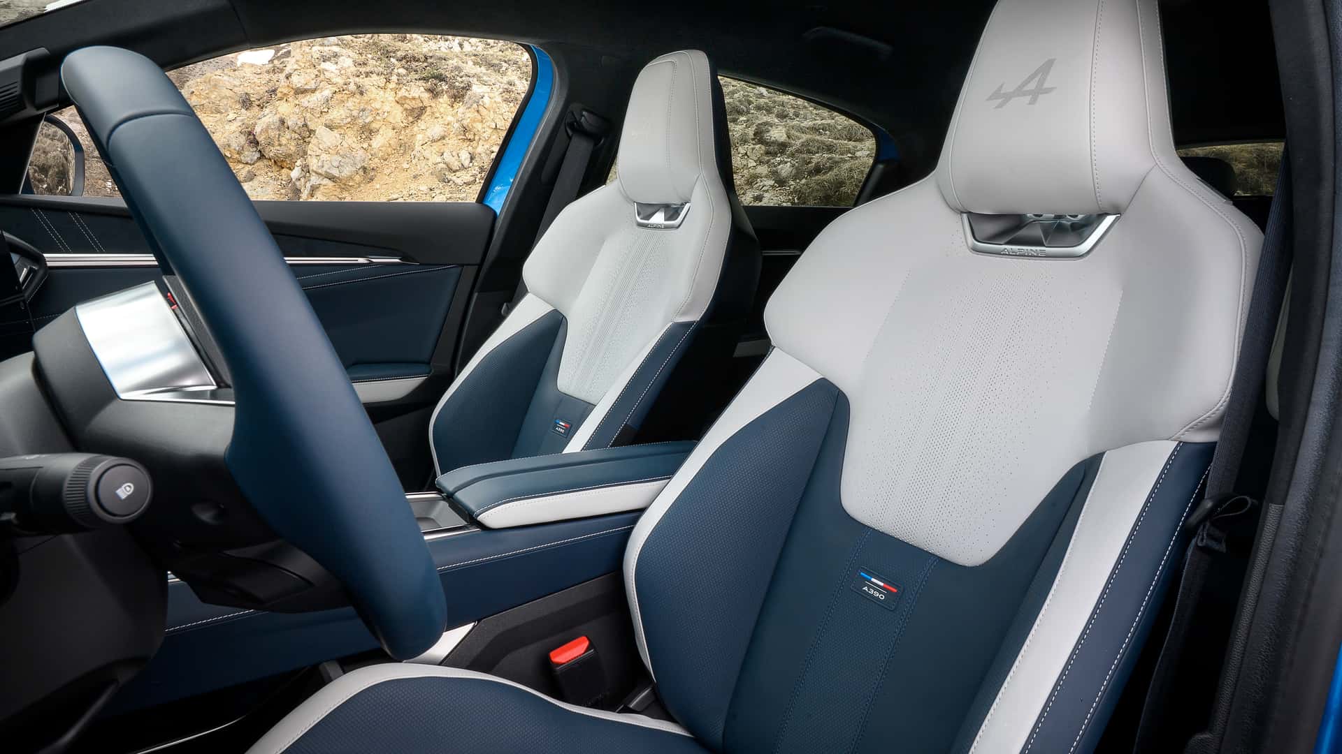 Paisajes alpinos con Alpine A390