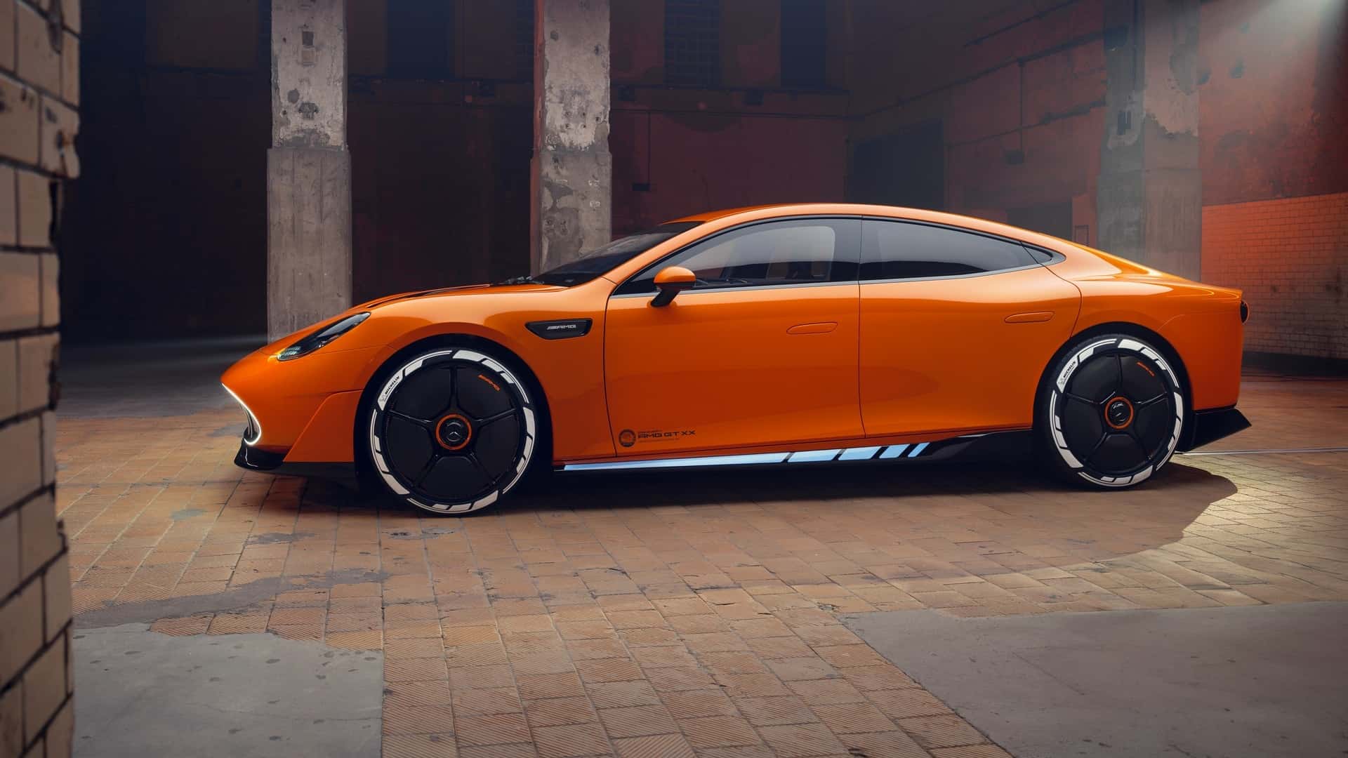 Vista Frontal del Concepto Mercedes-AMG GT XX Vista Frontal del Concepto Mercedes-AMG GT XX