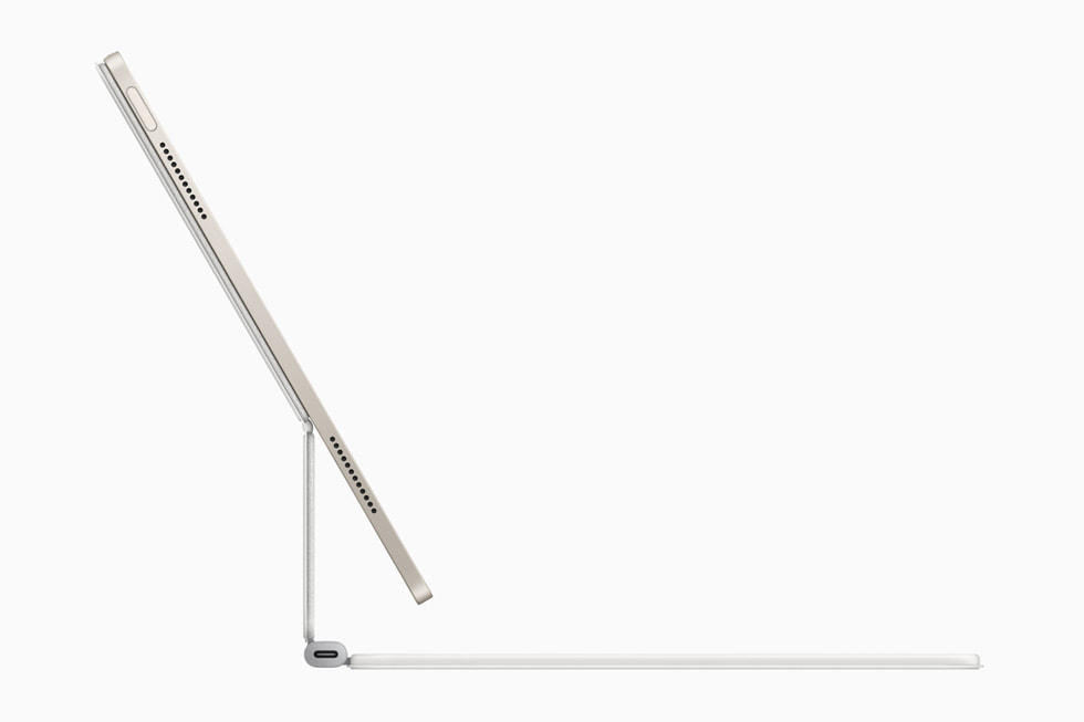 Apple iPad Air y Magic Keyboard - vista lateral Apple iPad Air y Magic Keyboard - vista lateral