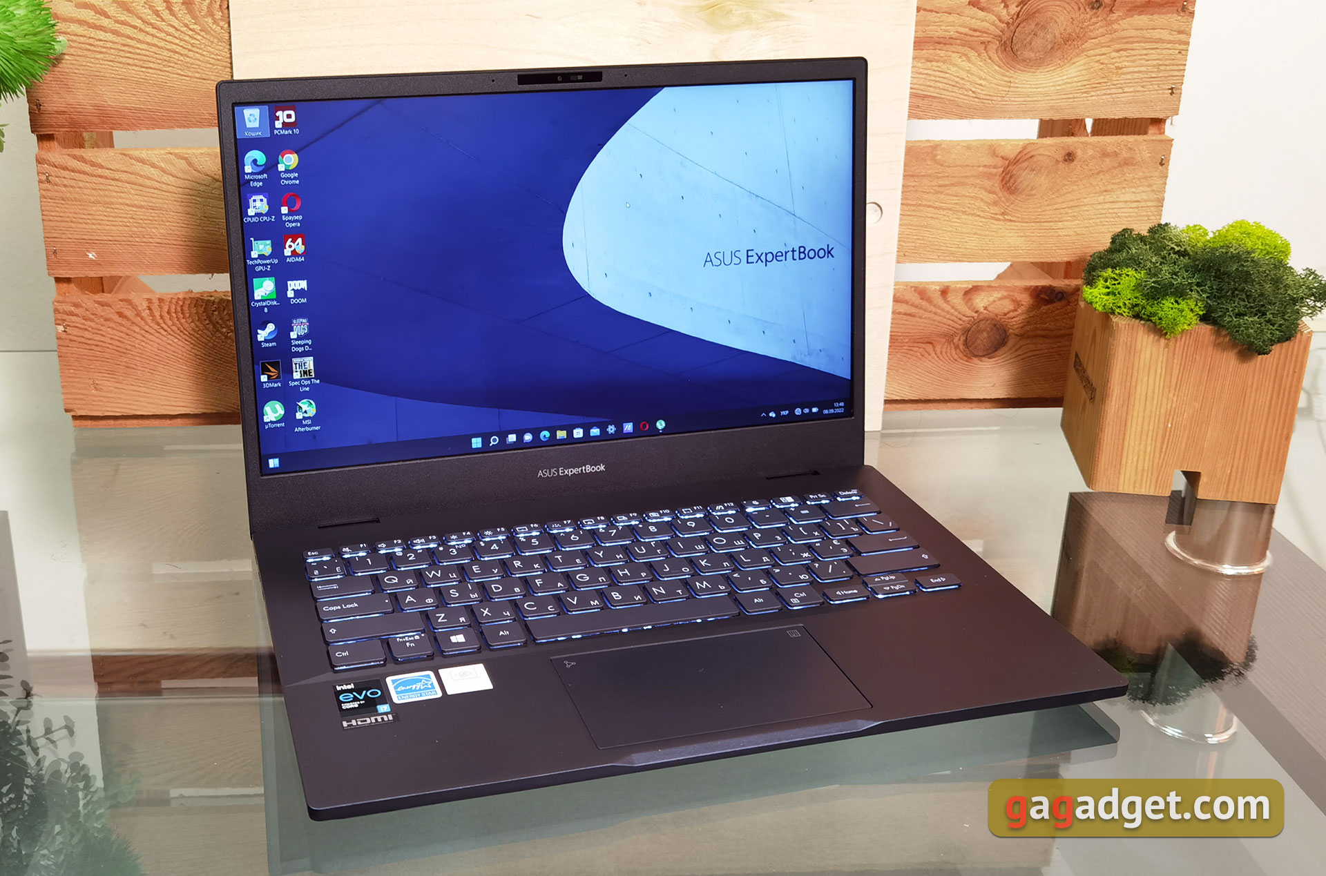 Análisis del ASUS ExpertBook B5: un portátil de negocios fiable con una impresionante duración de la batería-6 Análisis del ASUS ExpertBook B5: un portátil de negocios fiable con una impresionante duración de la batería-6