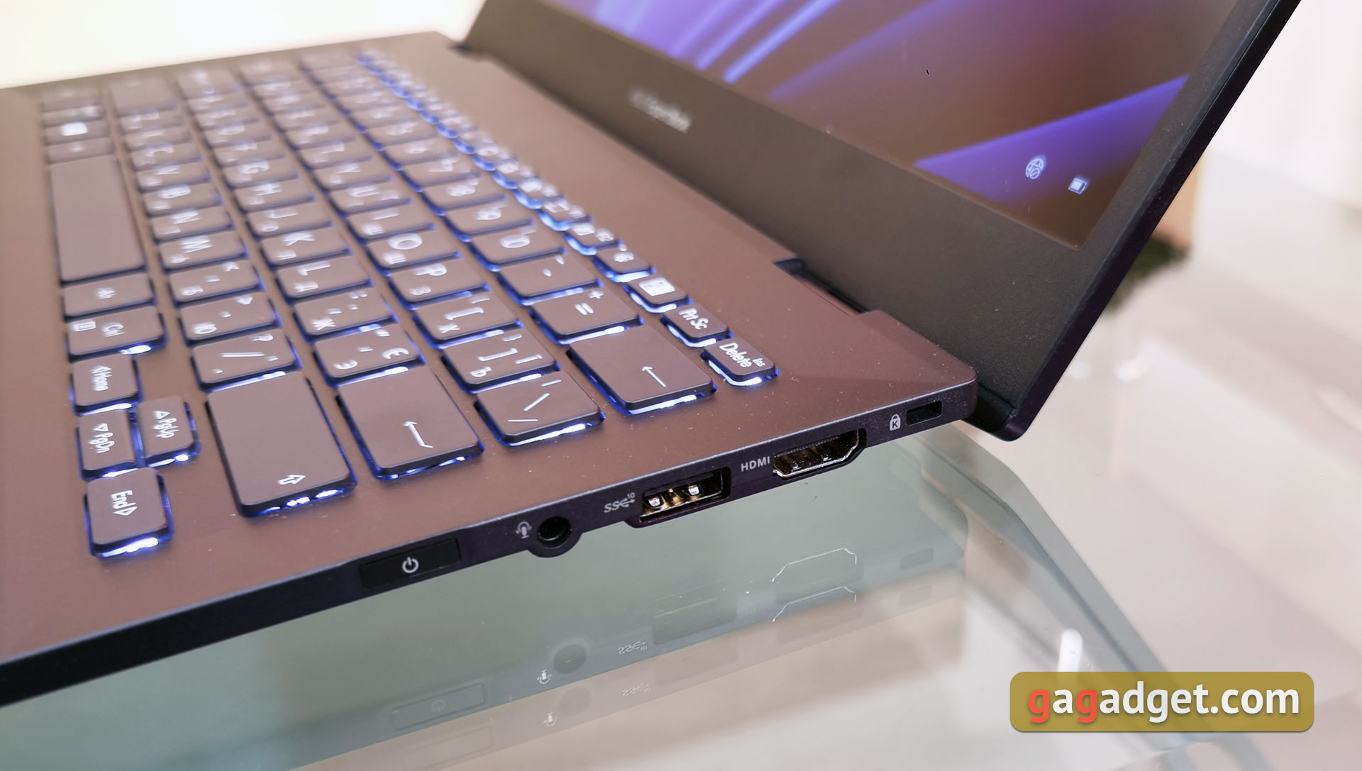 Análisis del ASUS ExpertBook B5: un portátil de negocios fiable con una impresionante duración de la batería-21 Análisis del ASUS ExpertBook B5: un portátil de negocios fiable con una impresionante duración de la batería-21