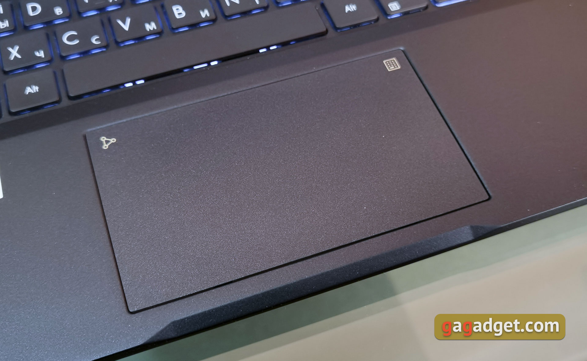 Análisis del ASUS ExpertBook B5: un portátil de negocios fiable con una impresionante duración de la batería-25 Análisis del ASUS ExpertBook B5: un portátil de negocios fiable con una impresionante duración de la batería-25