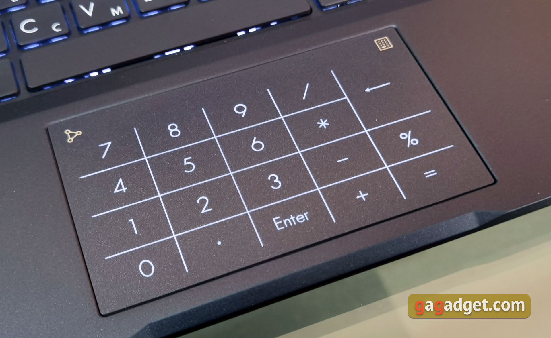Análisis del ASUS ExpertBook B5: un portátil de negocios fiable con una impresionante duración de la batería-26 Análisis del ASUS ExpertBook B5: un portátil de negocios fiable con una impresionante duración de la batería-26