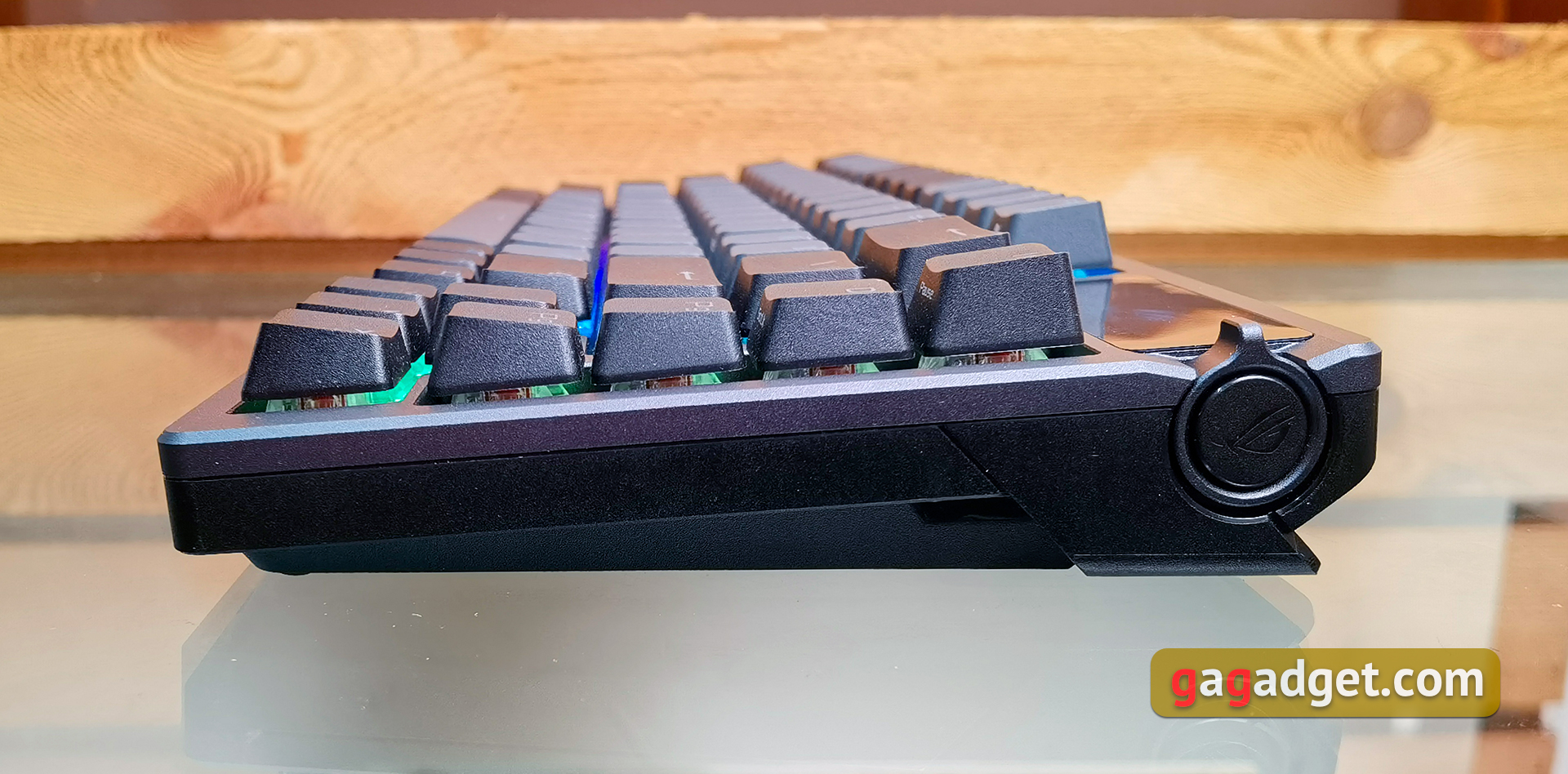 Análisis del ASUS ROG Azoth: un teclado mecánico sin concesiones para jugadores que no te esperarías-30 Análisis del ASUS ROG Azoth: un teclado mecánico sin concesiones para jugadores que no te esperarías-30