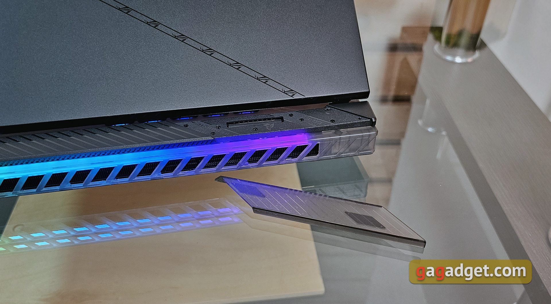 Análisis de ASUS ROG Strix SCAR 16 (2023): dominio total en el campo de batalla virtual-14 Análisis de ASUS ROG Strix SCAR 16 (2023): dominio total en el campo de batalla virtual-14