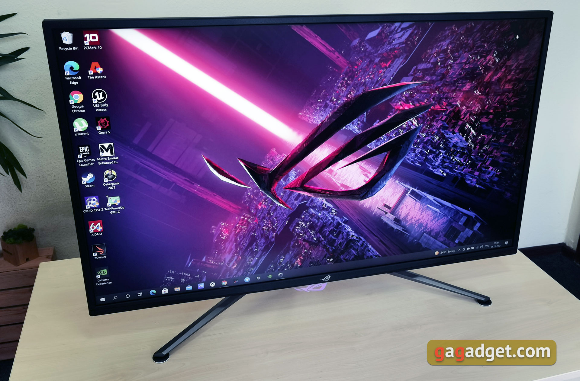 Análisis del ASUS ROG Strix XG43UQ: el mejor monitor para las consolas de juego de nueva generación-4 Análisis del ASUS ROG Strix XG43UQ: el mejor monitor para las consolas de juego de nueva generación-4