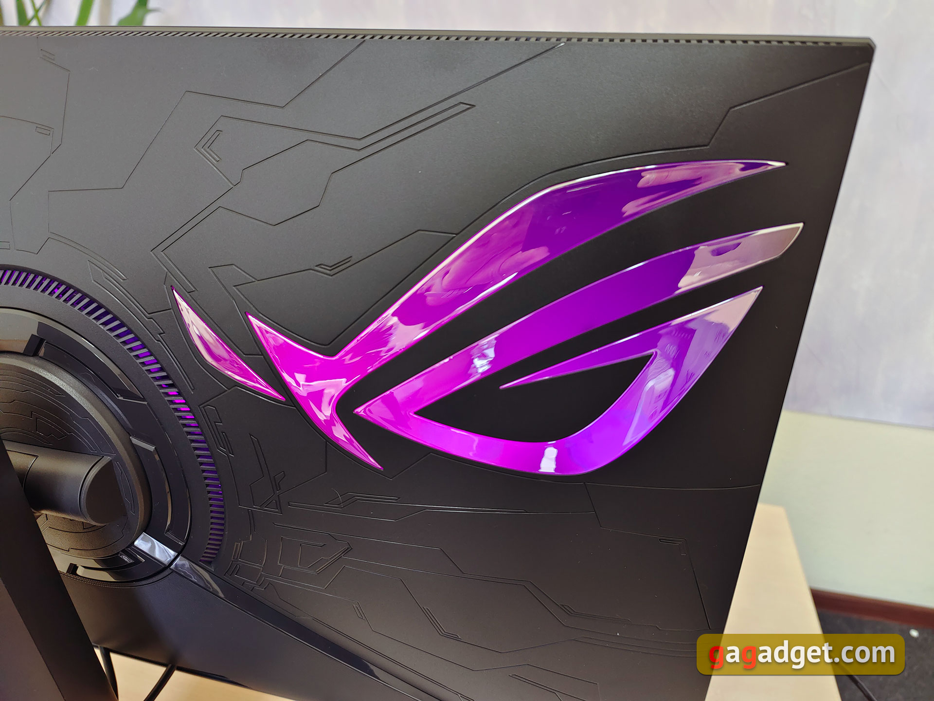 Revisión de ASUS ROG Swift PG32UQ: monitor de juegos 4K de punto cuántico-8 Revisión de ASUS ROG Swift PG32UQ: monitor de juegos 4K de punto cuántico-8
