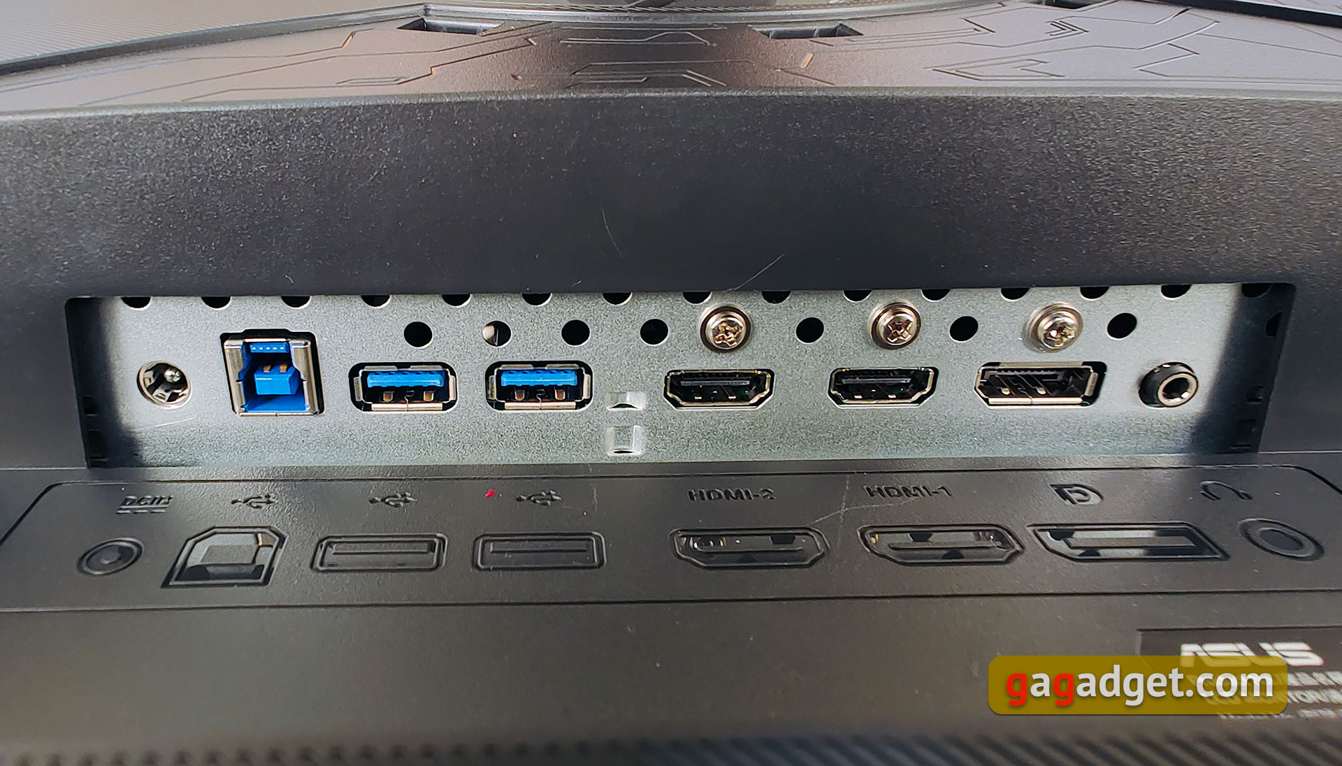 Revisión de ASUS ROG Swift PG32UQ: monitor de juegos 4K de punto cuántico-16 Revisión de ASUS ROG Swift PG32UQ: monitor de juegos 4K de punto cuántico-16