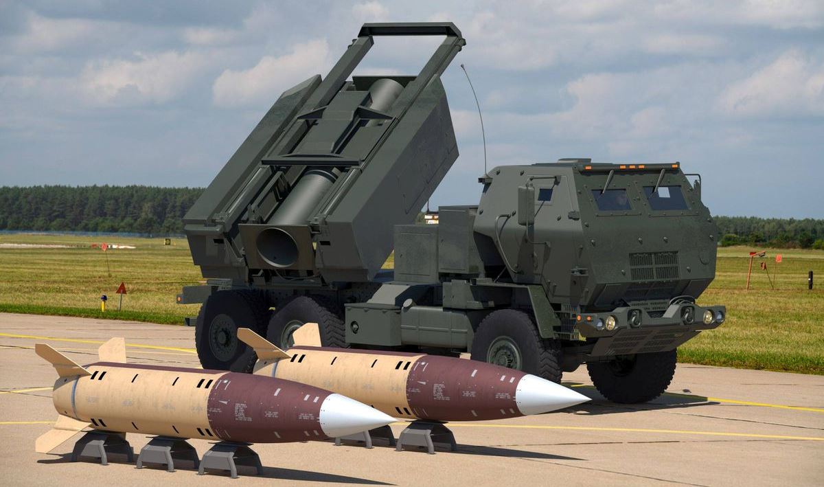 Sistema HIMARS M142 y misiles ATACMS