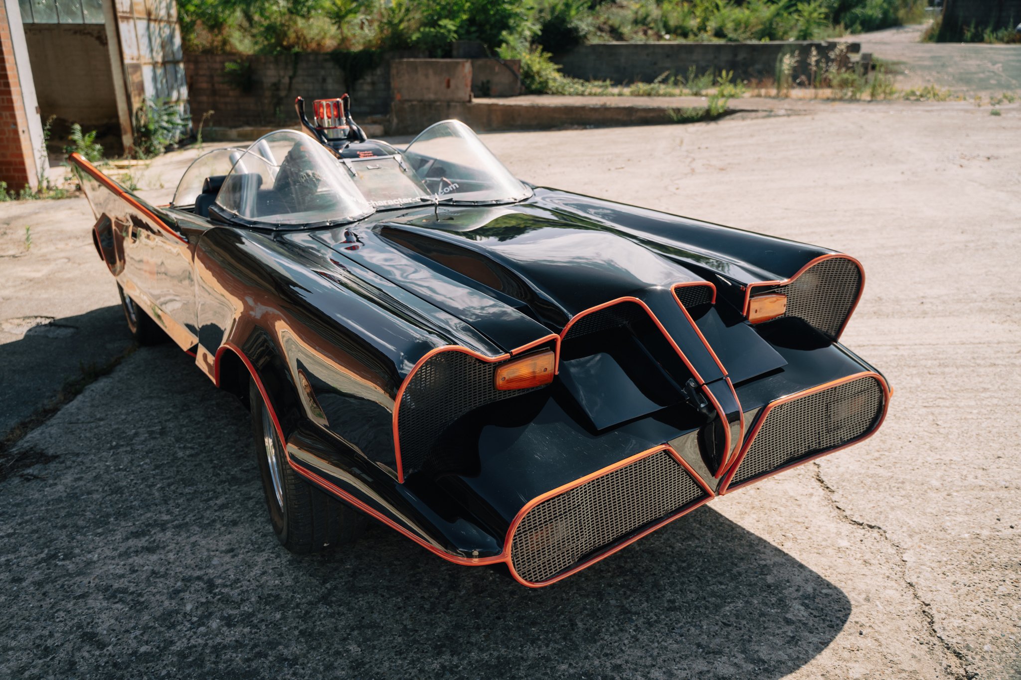 El Batmobile en el paisaje El Batmobile en el paisaje
